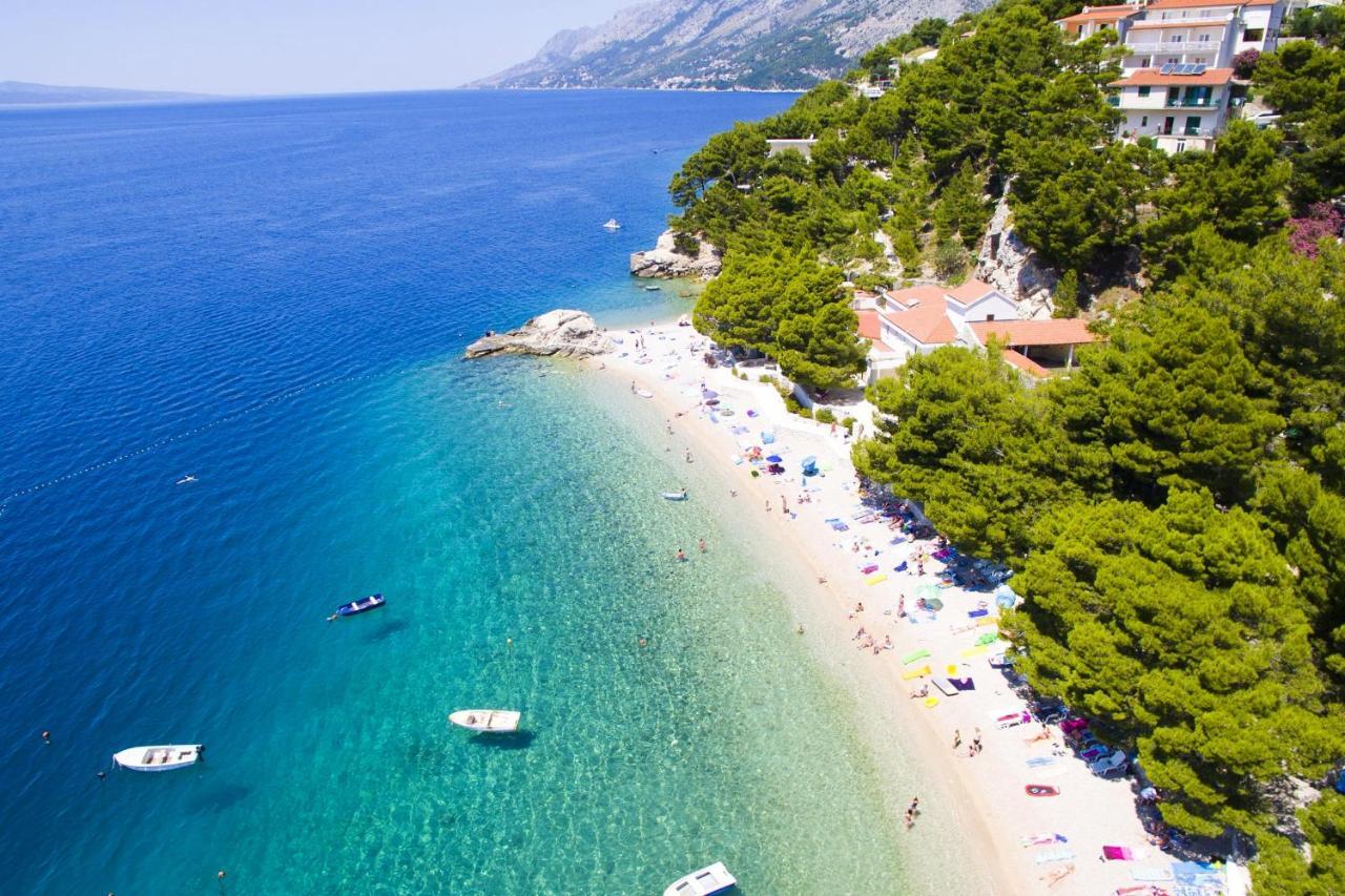 Rooms With A Parking Space Brela, Makarska - 17281 Экстерьер фото